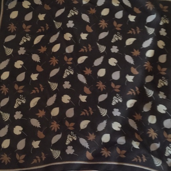 Bundle of 3 Neck Scarves Perfect for Suits - Picture 4 of 5